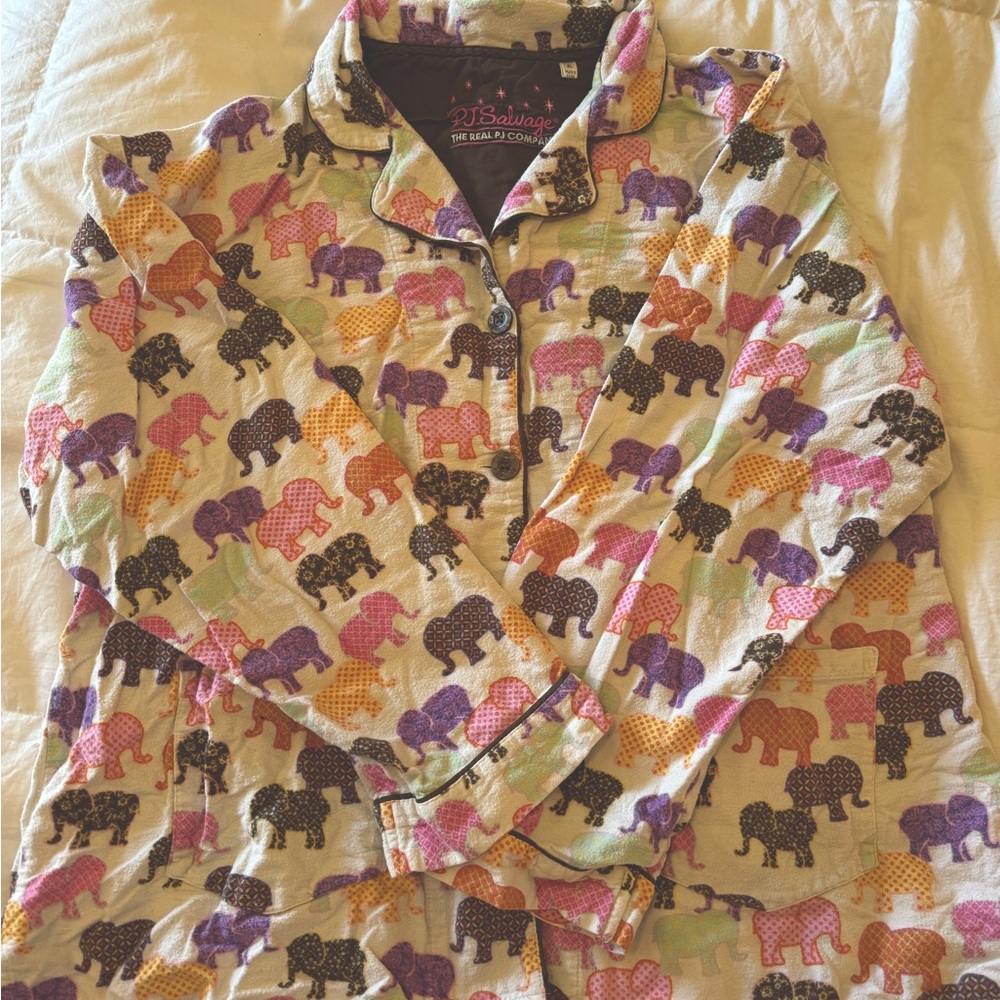 PJ SALVAGE FLANNEL ELEPHANT TOP